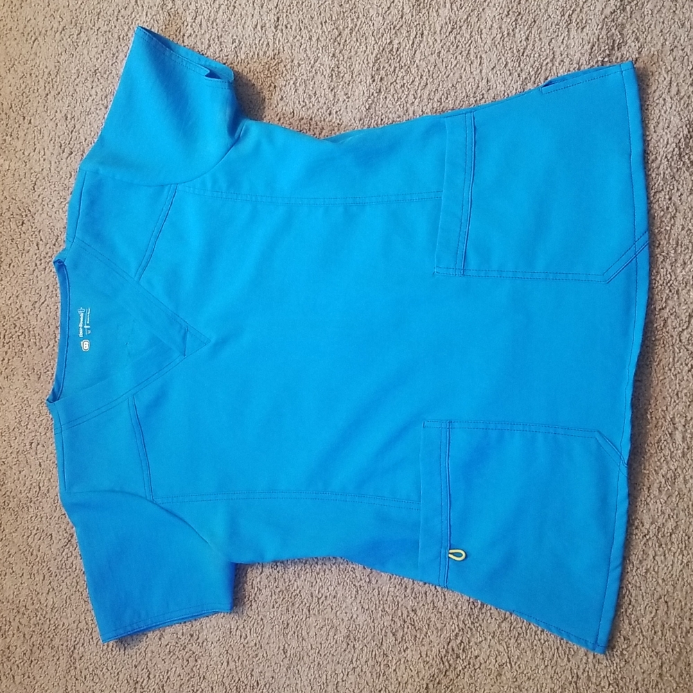 Scrub top